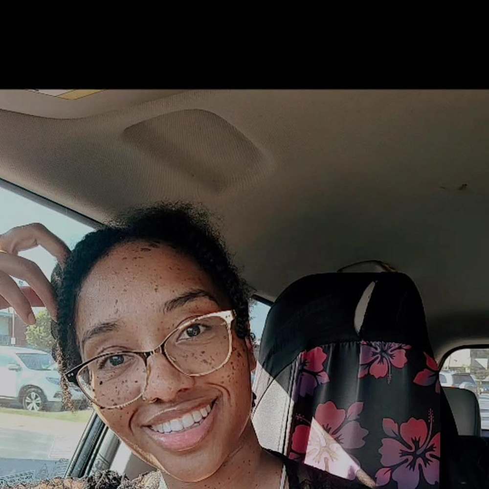 Meet your Posher, Kiara